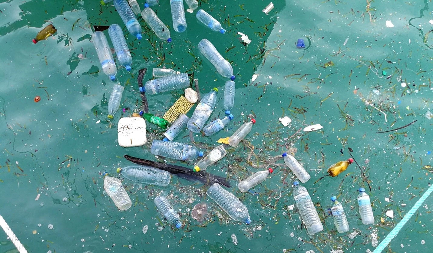 Cara Mengurangi Pemakaian Botol Plastik Sekali Pakai